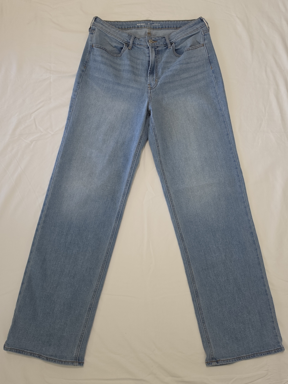 Old Navy High Rise Wow Wide Leg Jeans Light Wash Denim Size 14 Tall Stretch